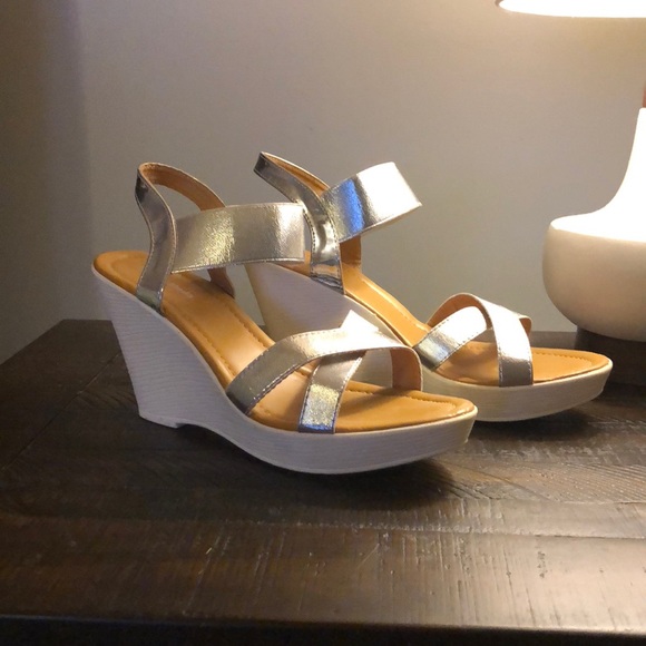 white and silver wedges